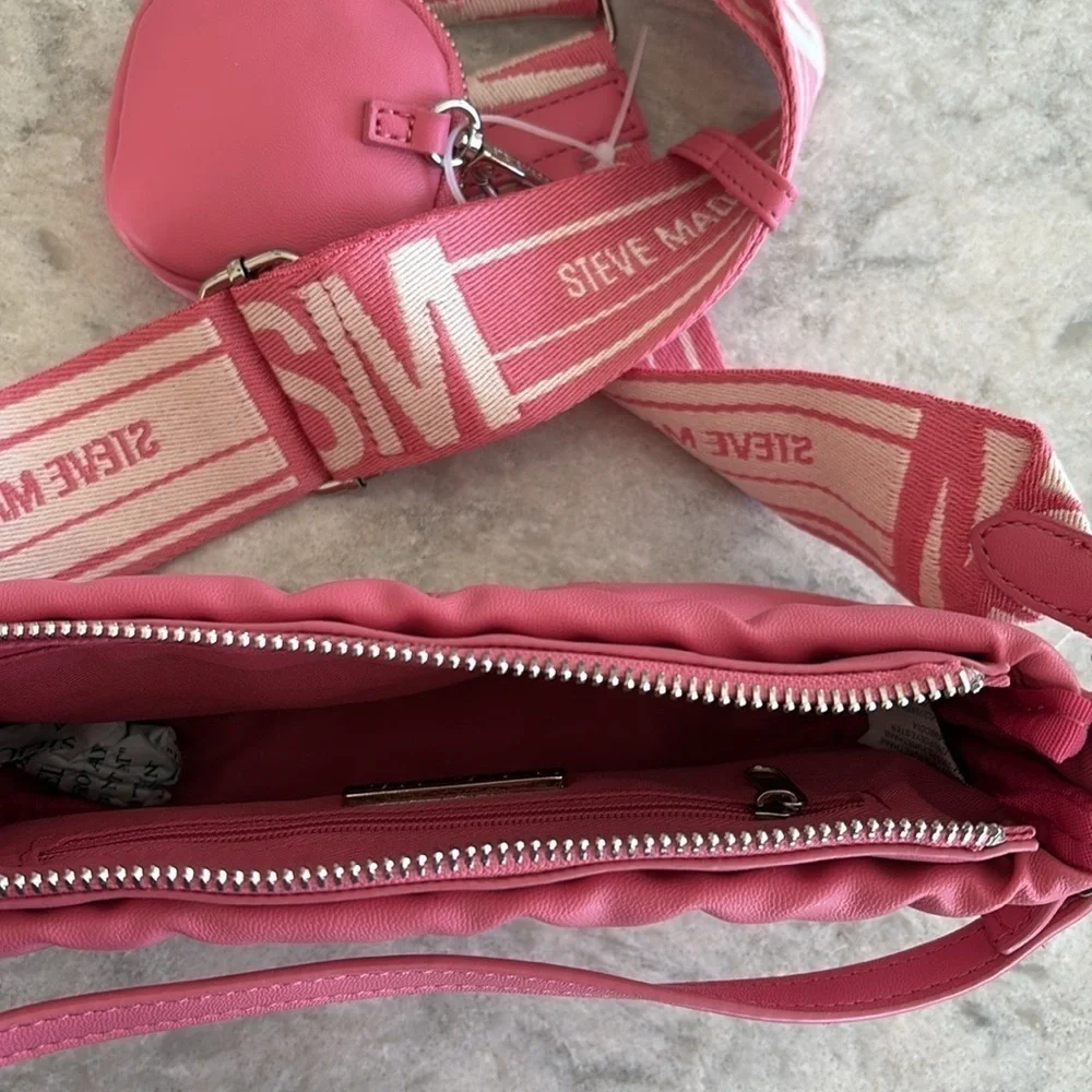 Steve Madden Bcarmela Crossbody Bag Purse Raspberry NEW! - Picture 4 of 4